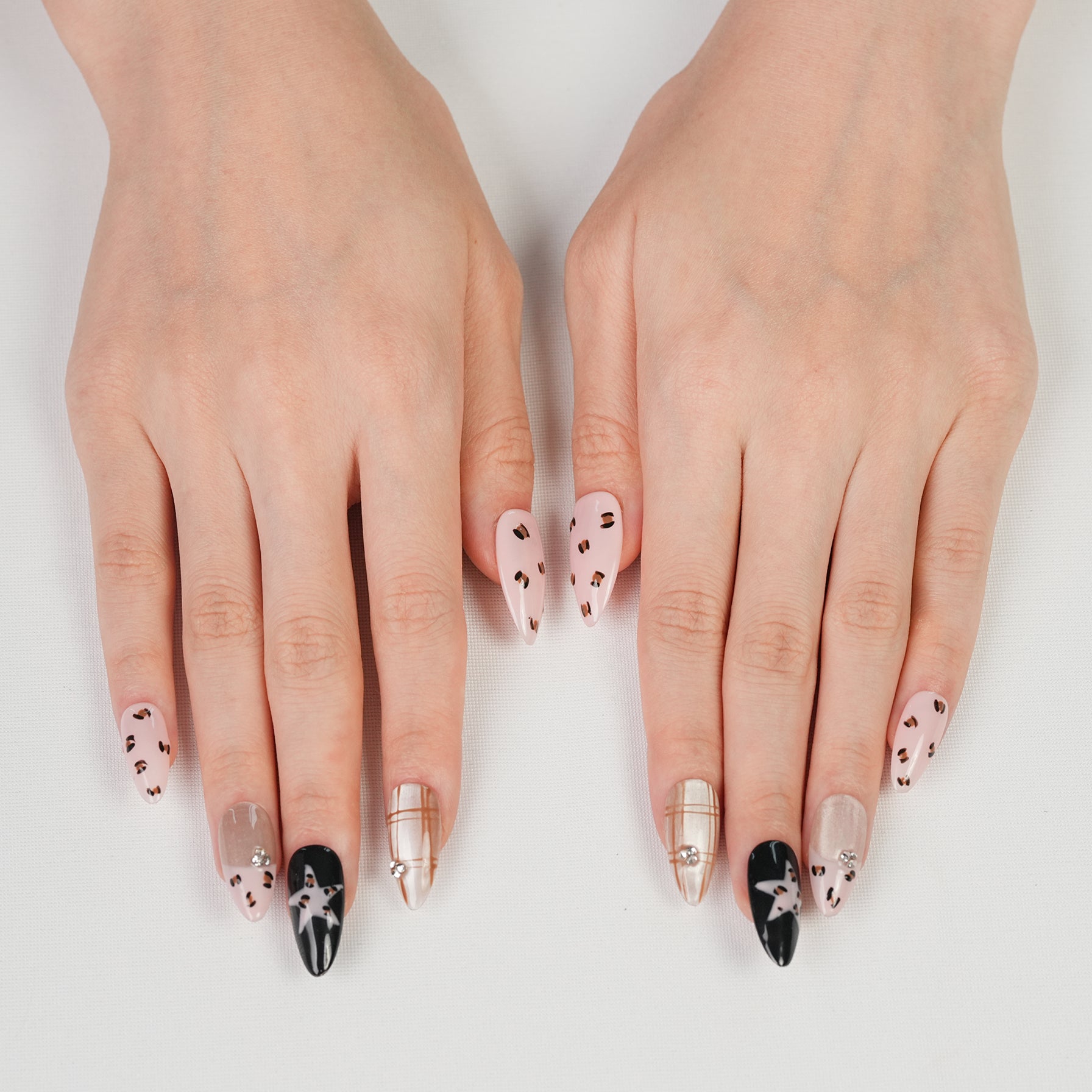 Fasnails Uñas Postizas Press On de Leopardo Rosa Uñas Almendradas Stiletto Diseños de Estrellas y Cuadros Estilo Y2K Punk Negro y Nude Elegantes Uñas Falsas Reutilizables de Gel para Mujeres Kit de Manicura con Pegamento