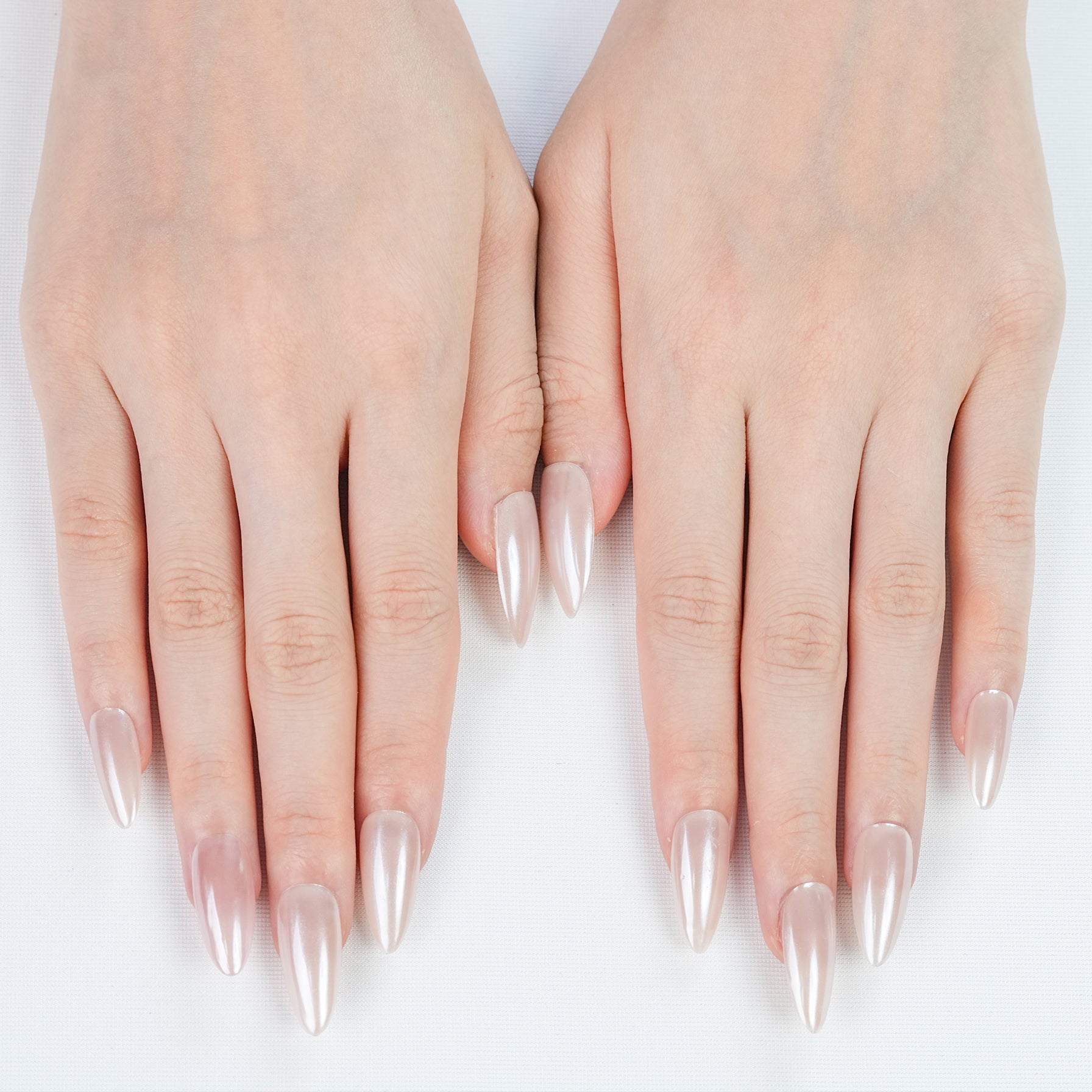 FASNAILS F22 Uñas Postizas Press On Artesanales Blanco Aurora Uñas Almendradas Largas Efecto Perla Glaseado Minimalistas Elegantes Estilo Clean Girl Old Money Gel Kit Tabs adhesivos para uñas
