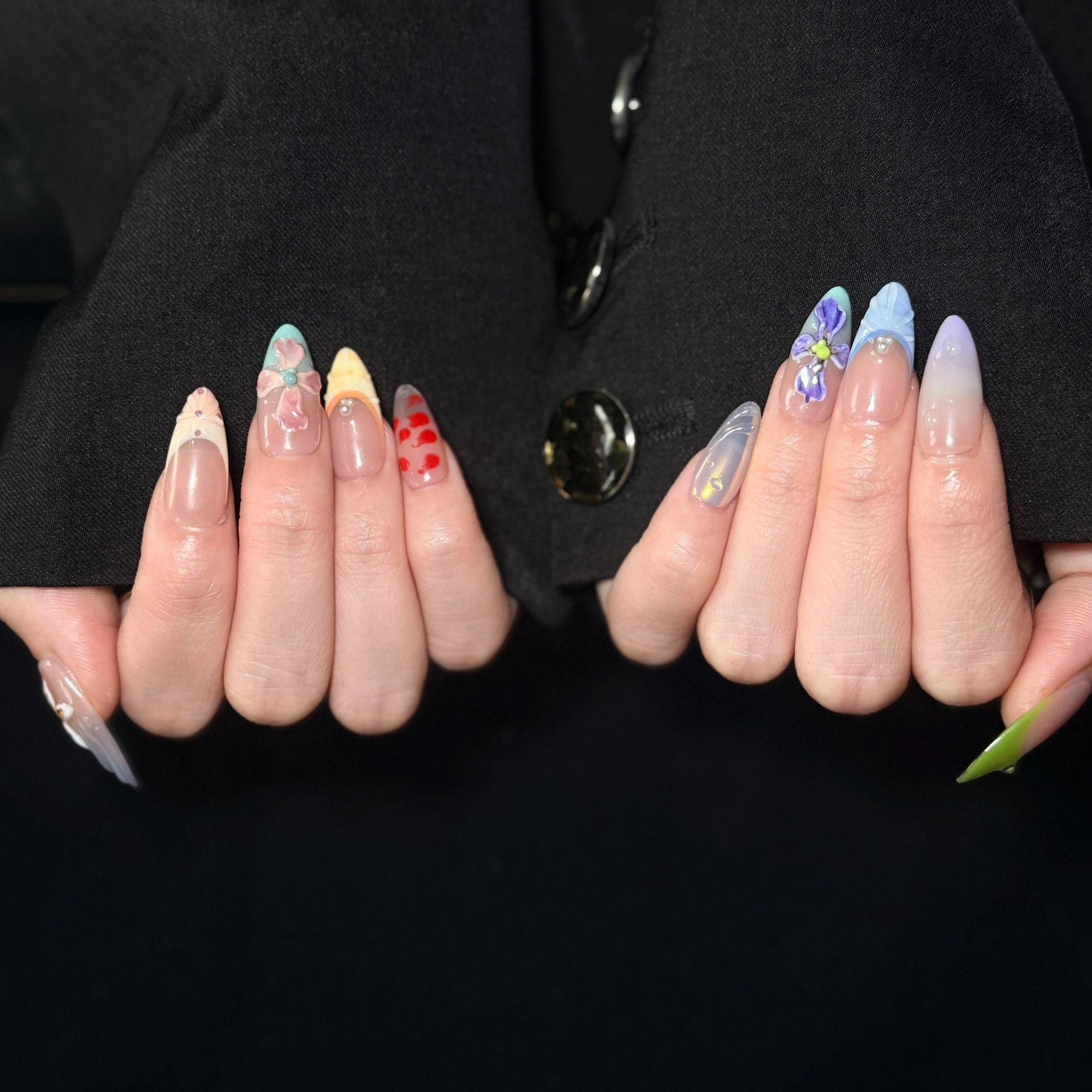 Uñas Press-On Artesanales Francesas con Perlas | Diseño de Lujo con Borde Dorado y Diamantes | Set de 10 Piezas con Pegamento de Gelatina | Reutilizables y Elegantes