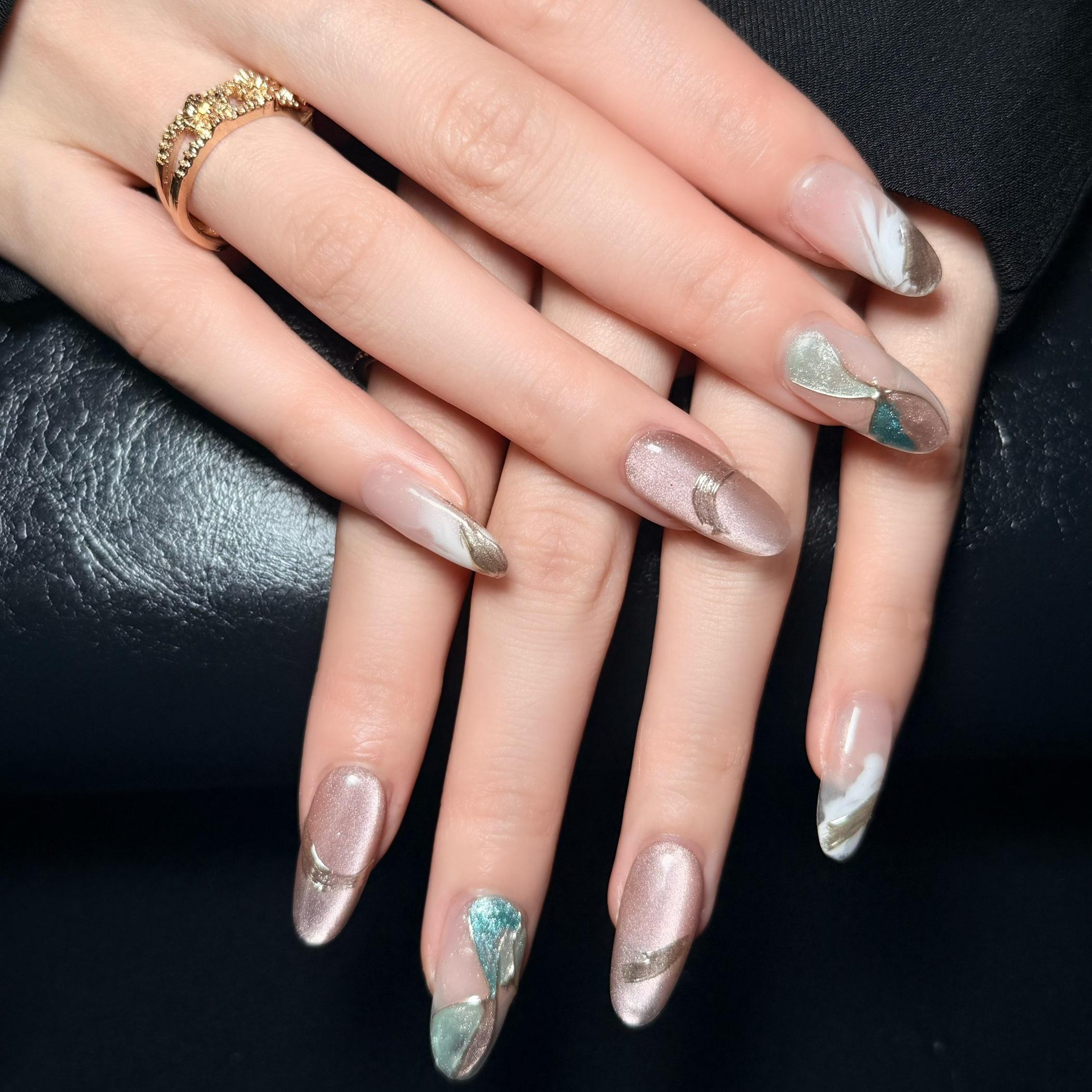 Uñas Press-On Artesanales | Diseño Aurora de Mármol y Metalizado | Set de 10 Piezas con Gel adhesivo | Reutilizables