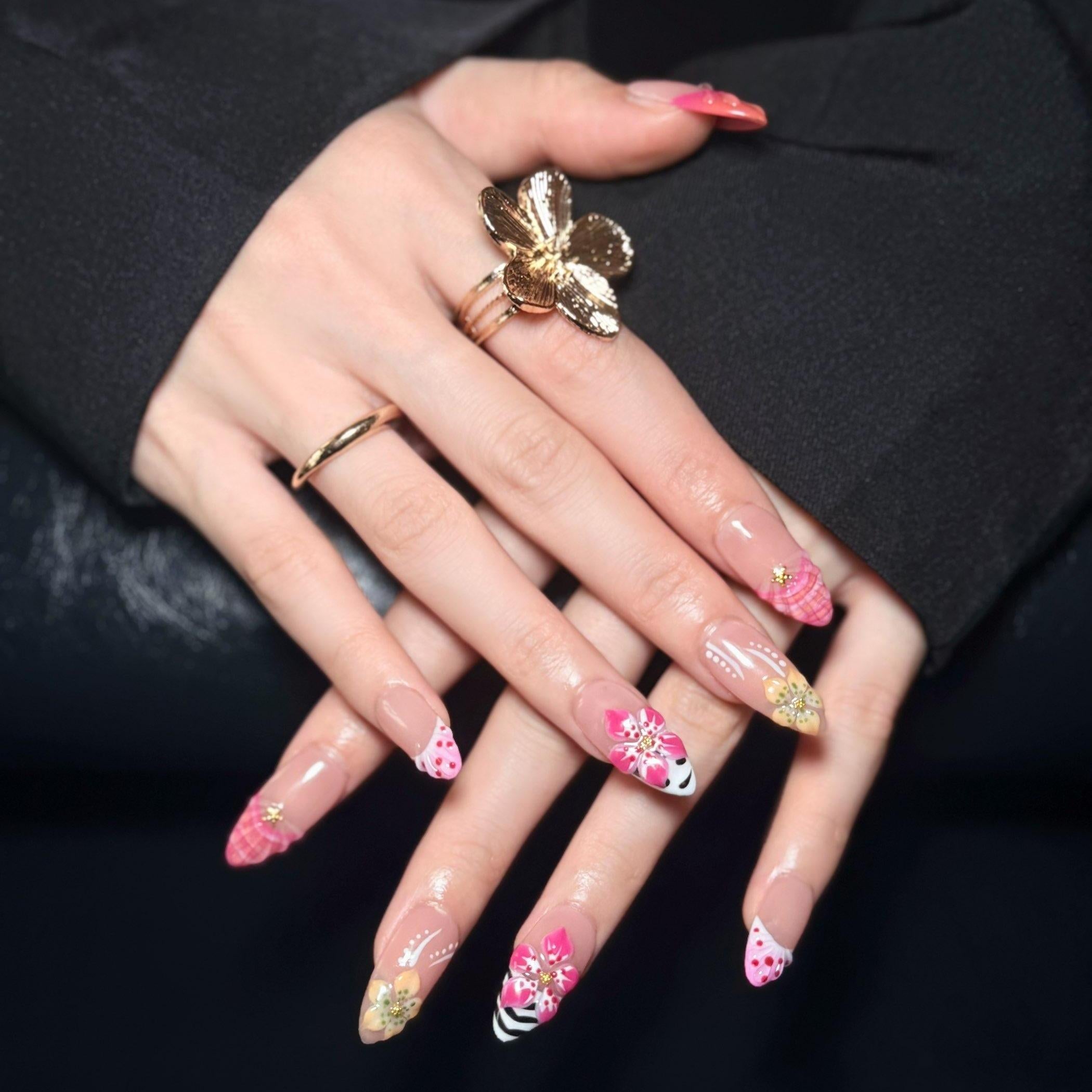 Uñas Press-On Artesanales | Diseño 3D Tropical con flores | Set de 10 Piezas con Gel adhesivo | Reutilizables