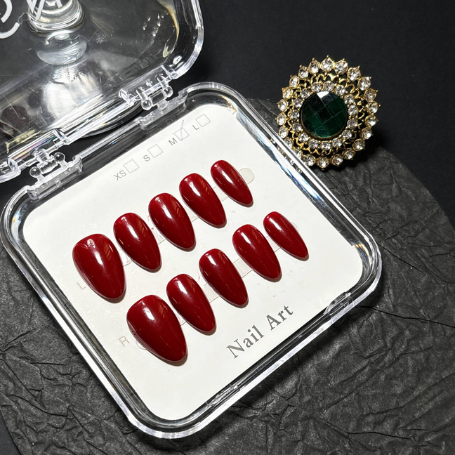 FASNAILS F51 Uñas Postizas Press On Rojas Uñas Almendradas Stiletto Largas Color Vino Burdeos Efecto Piel Blanca Clásicas y Elegantes Estilo Old Money Clean Girl Regalo para Mujeres Manicura de Gel Reutilizables con Tabs adhesivos para uñas