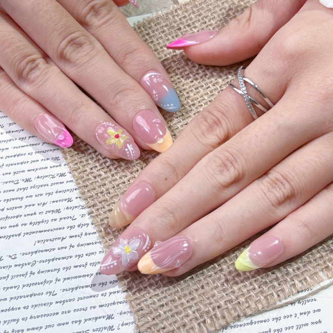 FASNAILS F52 Uñas Postizas Press On Artesanales Almendradas Medio con Flores 3D de Relieve Diseños de Manicura Francesa de Colores Pastel Estilo Cottagecore Gel Kit Tabs adhesivos para uñas