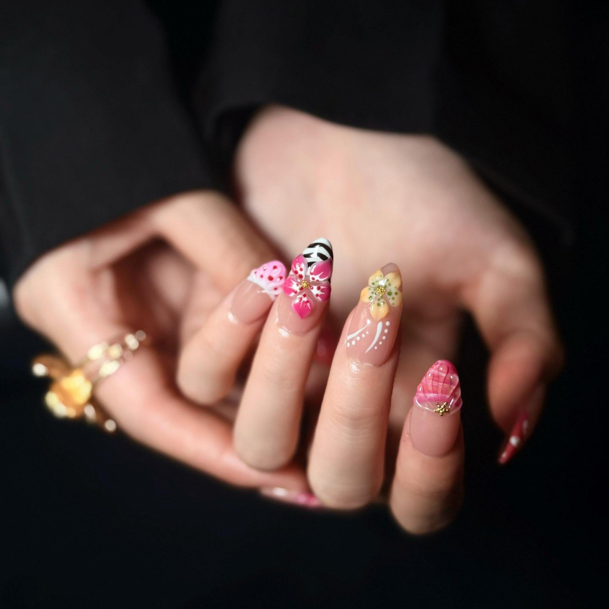 Uñas Press-On Artesanales | Diseño 3D Tropical con flores | Set de 10 Piezas con Gel adhesivo | Reutilizables