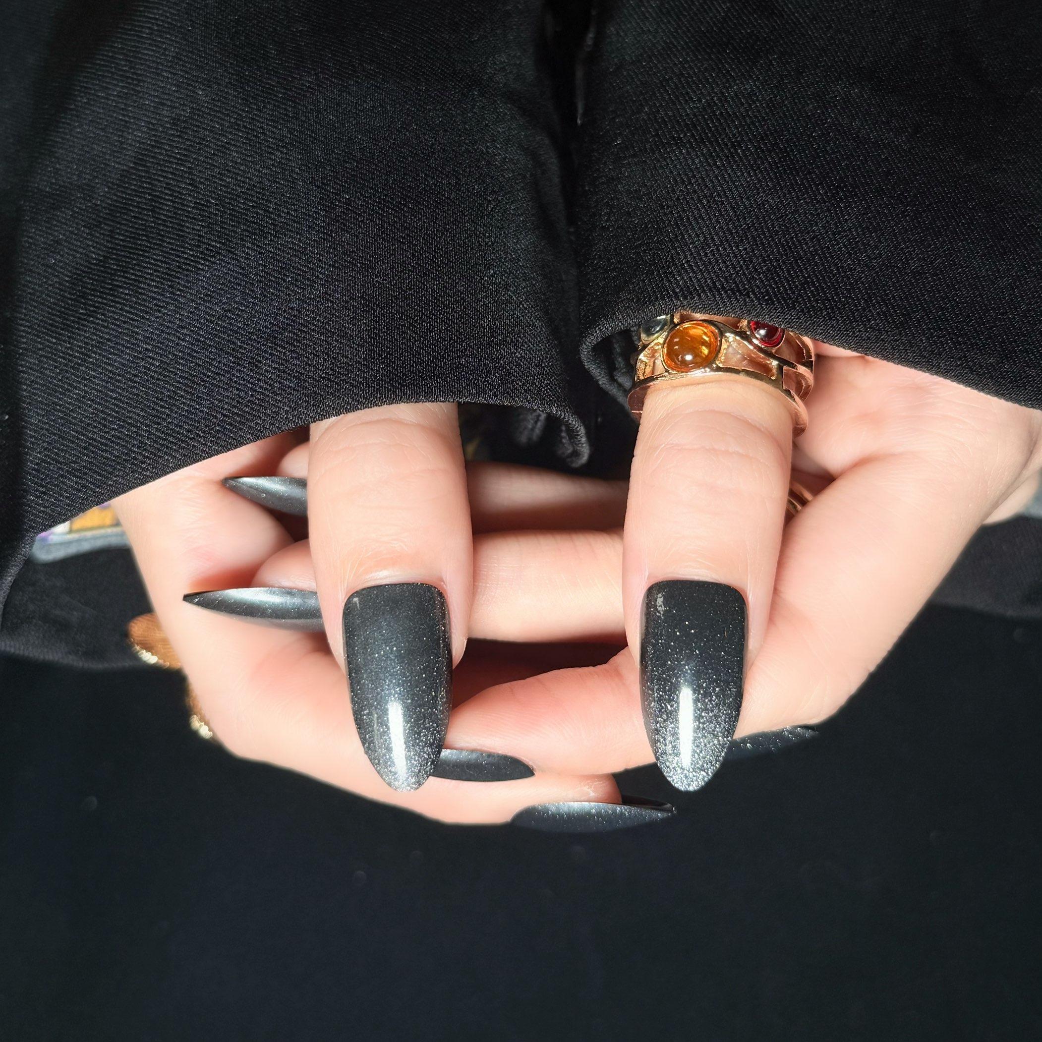 Uñas Press-On Artesanales "Ojo de Gato" | 4 Estilos: Velvet, Glass Beads, Moonlight, Glazed | Set de 24 Piezas con Pegamento de Gelatina | Reutilizables y Elegantes